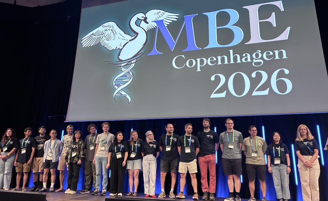 Thanks to all the PhD and postdoctoral researchers from Globe Institute who helped with the logistics during the conference.